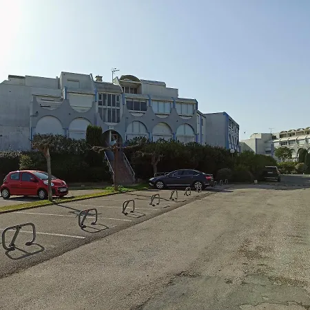 Apartment Studio Avec Piscine - Proche - 27m2 *